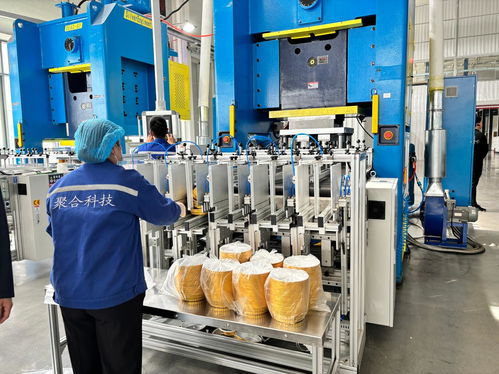 2024年一季度銅川市重點(diǎn)項(xiàng)目觀摩③ 年產(chǎn)2萬噸鋁箔餐盒生產(chǎn)線項(xiàng)目 延伸鋁精深加工產(chǎn)業(yè)鏈,產(chǎn)品節(jié)能環(huán)?？稍偕? class=